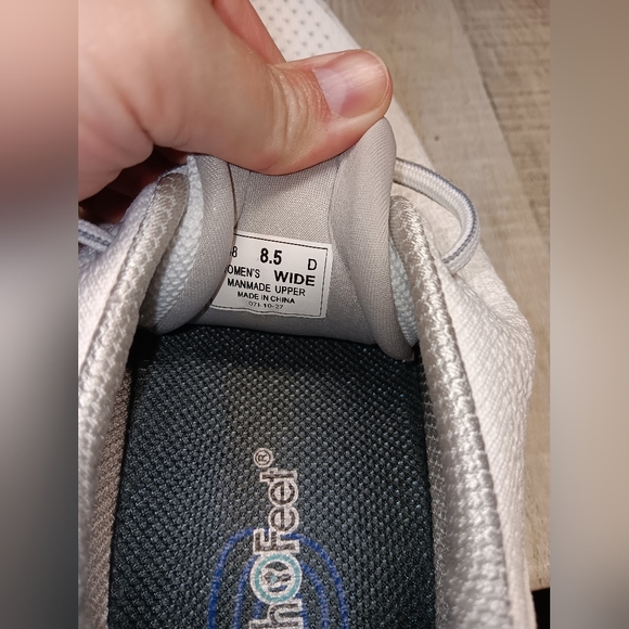 Womans 8.5 wide ortho feet shoes - Picture 7 of 7